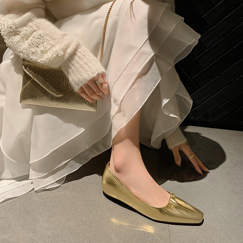 女性の新しい春と秋のレザープリーツスクエアトゥローヒールソフ - Leather Work Is のレビューと価格
